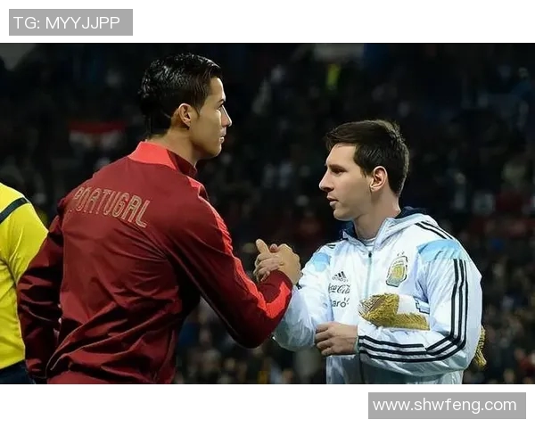 足球明星父子同框瞬间大集合展现亲情与足球魅力